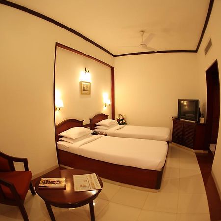 קוימבטור Hotel Rathna Residency מראה חיצוני תמונה