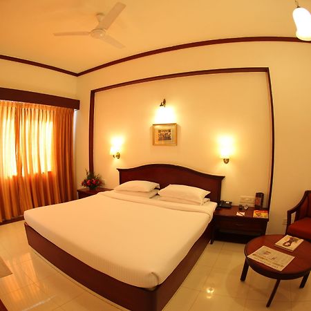 קוימבטור Hotel Rathna Residency מראה חיצוני תמונה